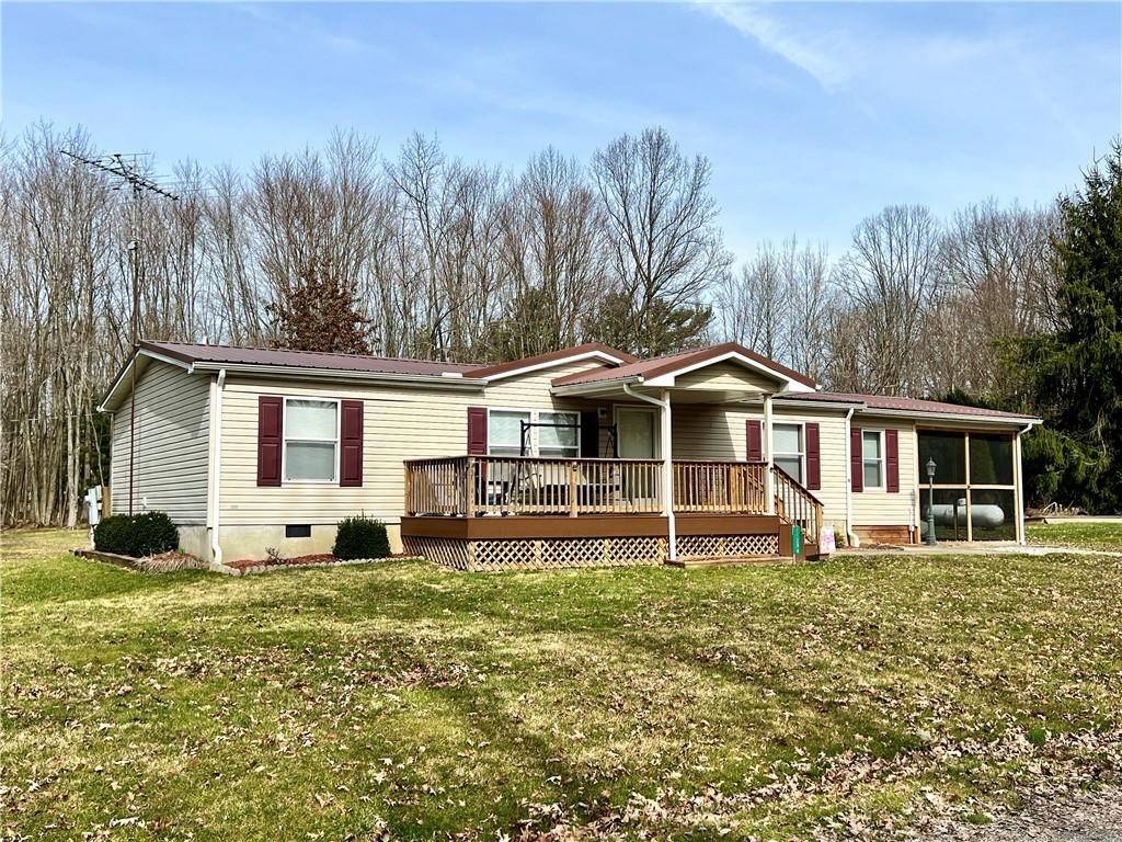 11294 N Lake Rd, Espyville, PA 16424