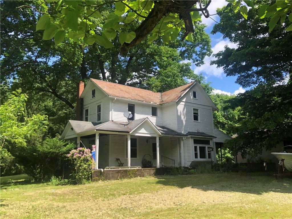 752 Evergreen Rd, Pulaski Twp - Law, PA 16143