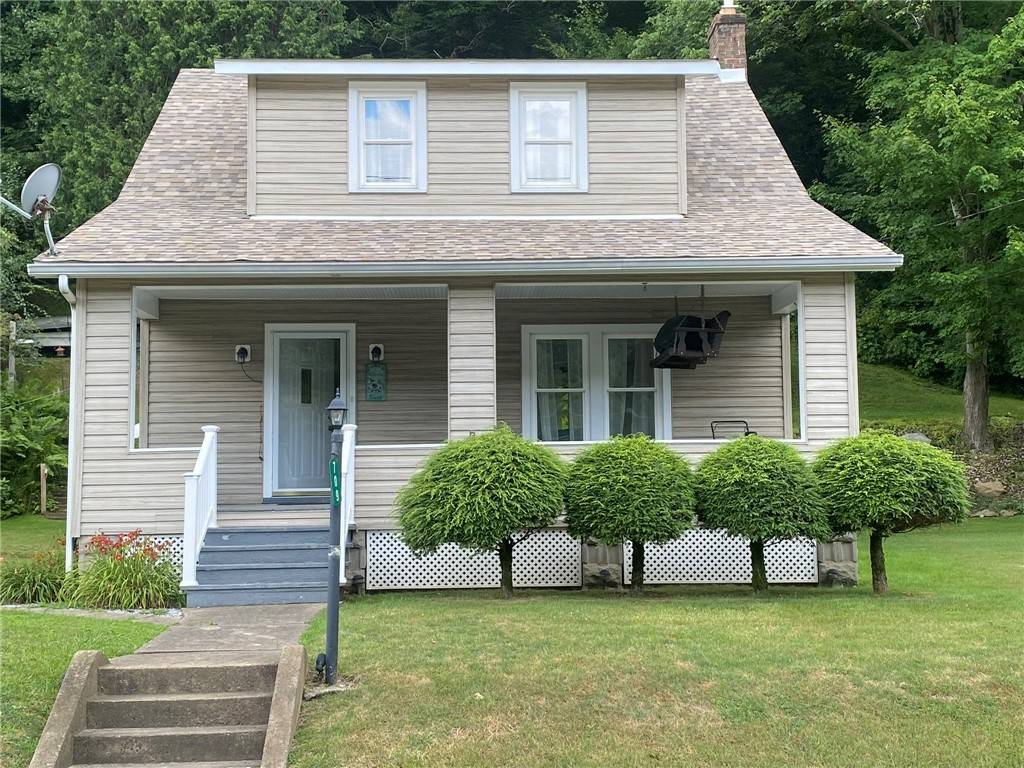 709 N Riverview Dr, PA 16049