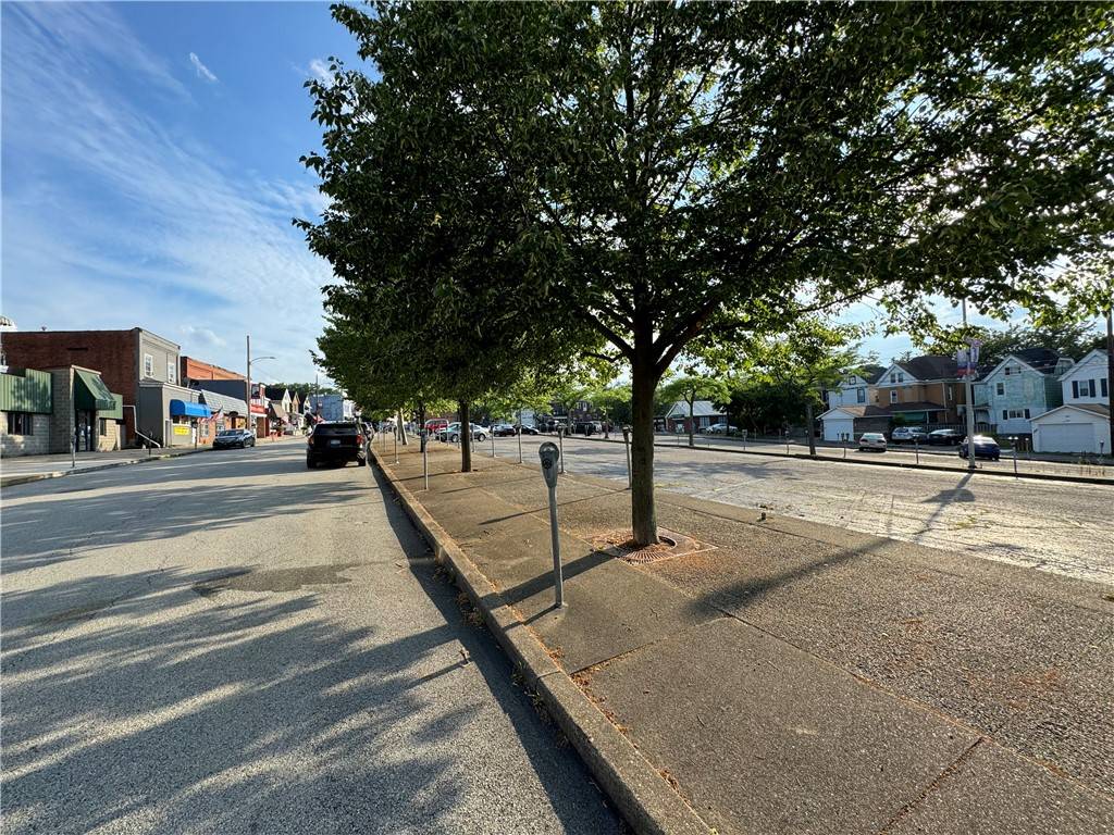 Vandergrift - Wml, PA 15690,127 & 129 Columbia Avenue