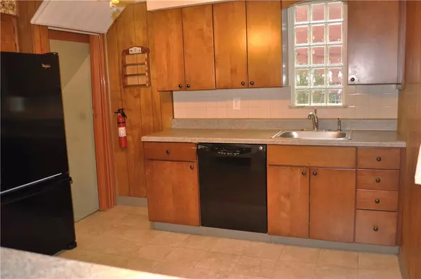 Wilkins Twp, PA 15221,915 Elizabeth St.