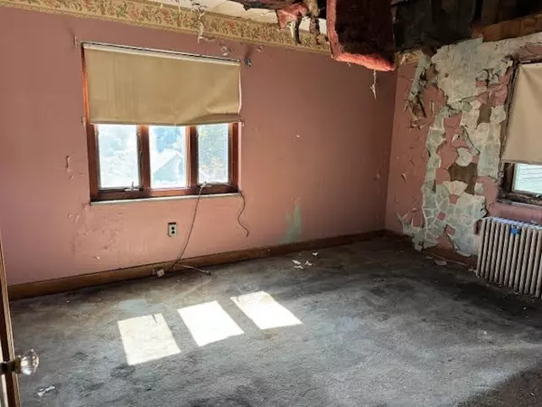 Clairton, PA 15025,302 Elm St