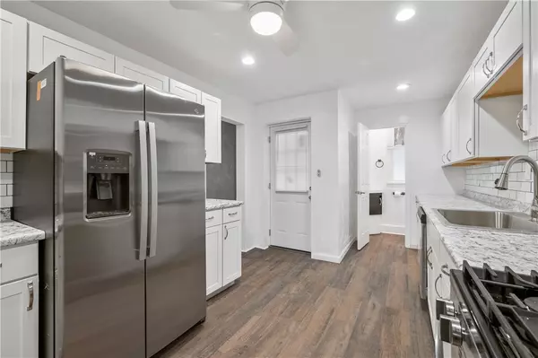 Mckeesport, PA 15132,3314 Versailles Ave