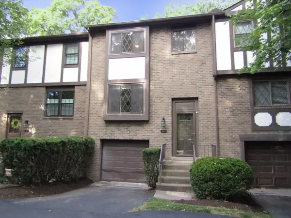 Mccandless, PA 15090,2007 Saint James Pl