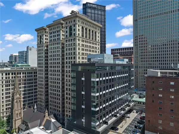 Downtown Pgh, PA 15222,350 Oliver Ave #1304