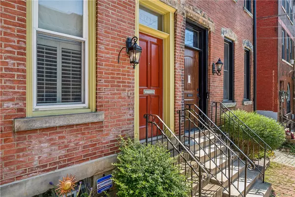 Central North Side, PA 15212,1612 Buena Vista St