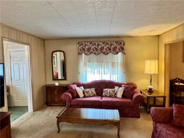 Centerville, PA 15358,415 Ash St