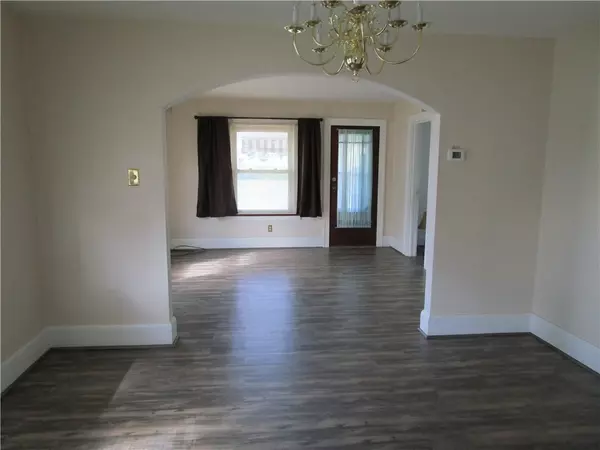 New Castle/2nd, PA 16105,2406 Delaware Ave