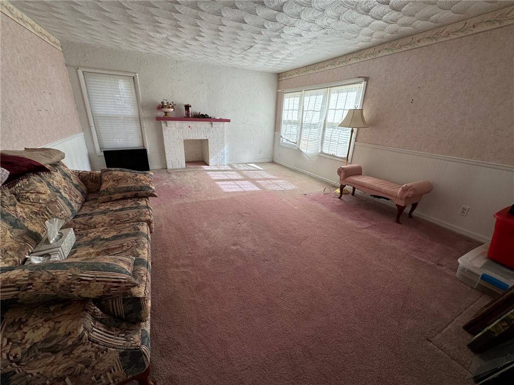 Twp Of But Nw, PA 16001,107 Remil Dr