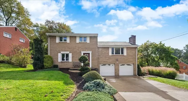 52 Oregon Trail,  Bethel Park,  PA 15102