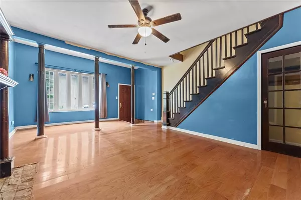 Greenfield, PA 15207,713 Saline Str.