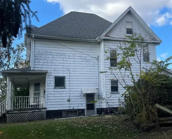 New Castle/7th, PA 16102,606 W Madison Ave