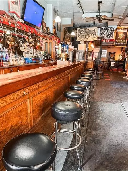 Downtown Pgh, PA 15219,1208 5th Ave