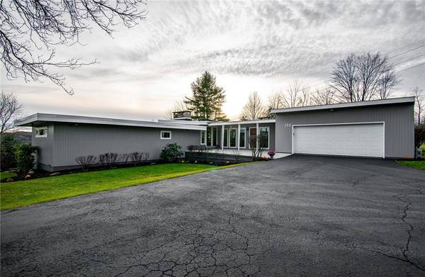 132 Random Rd, Corry, PA 16407