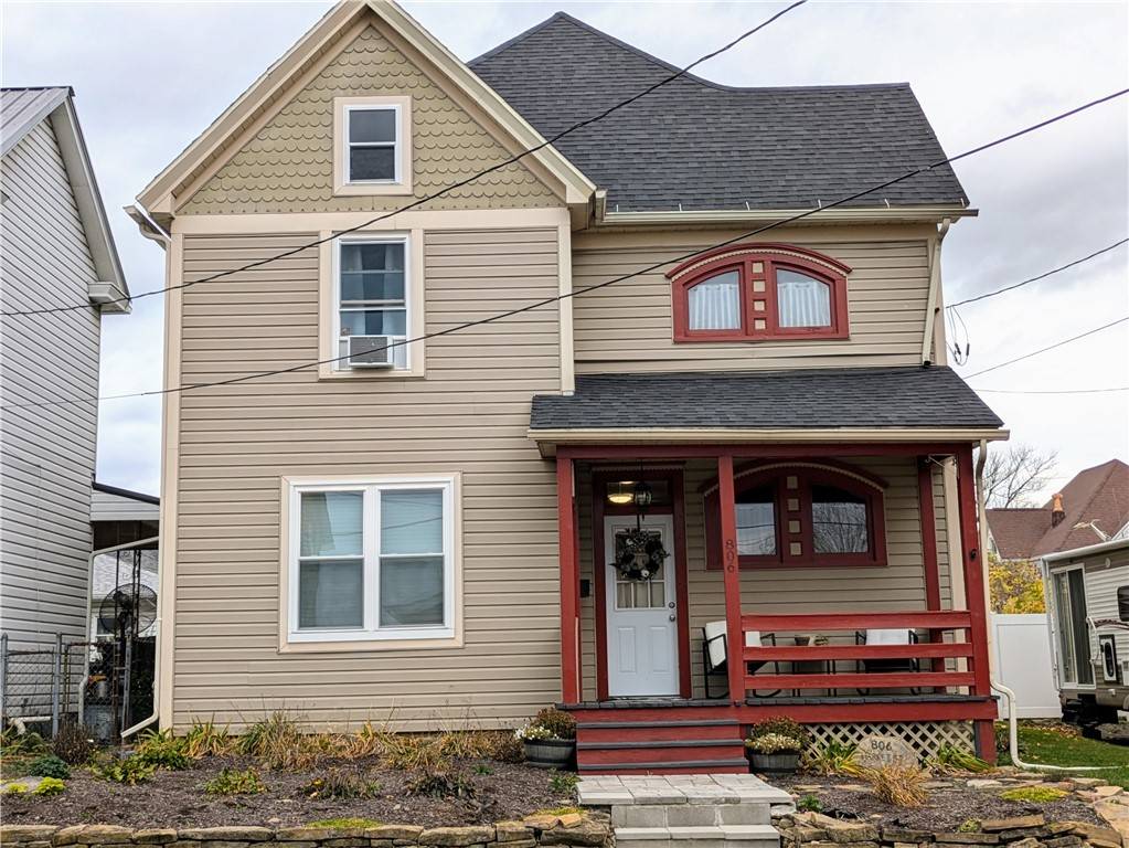 806 Market St, Scottdale, PA 15683