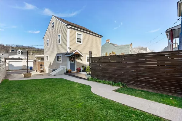 5423 Carnegie Str., Lawrenceville, PA 15201