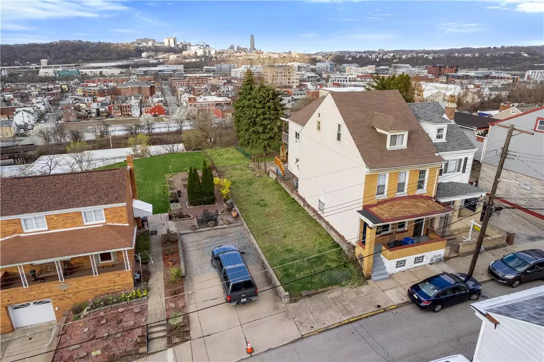 South Side, PA 15203,2415 Leticoe St