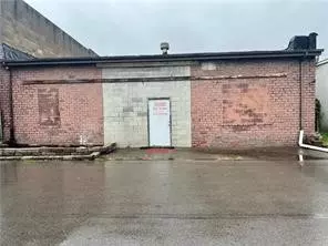 New Castle/4th, PA 16101,646 E Washington Street
