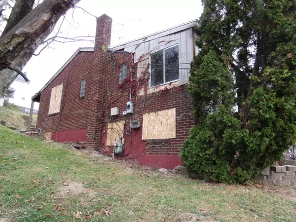 Munhall, PA 15120,3608 Cambria St