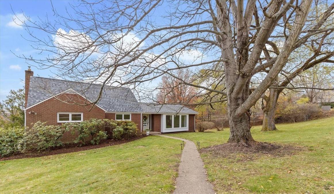 Monroeville, PA 15146,915 Macbeth Drive