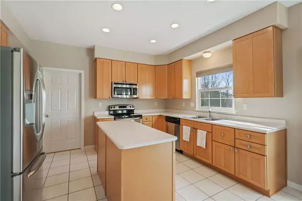 Cecil, PA 15317,355 TREETOP DRIVE