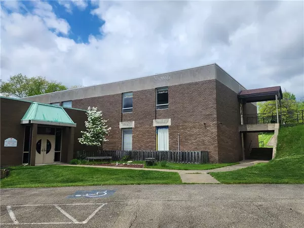 E Washington Boro, PA 15301,615 E Beau St