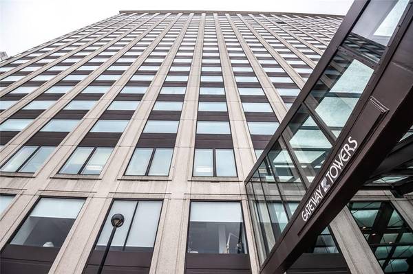 320 Fort Duquesne Blvd #4L, Downtown Pgh, PA 15222