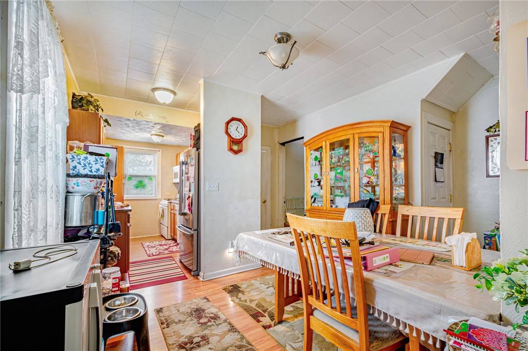 West Mifflin, PA 15122,4017 Home Street