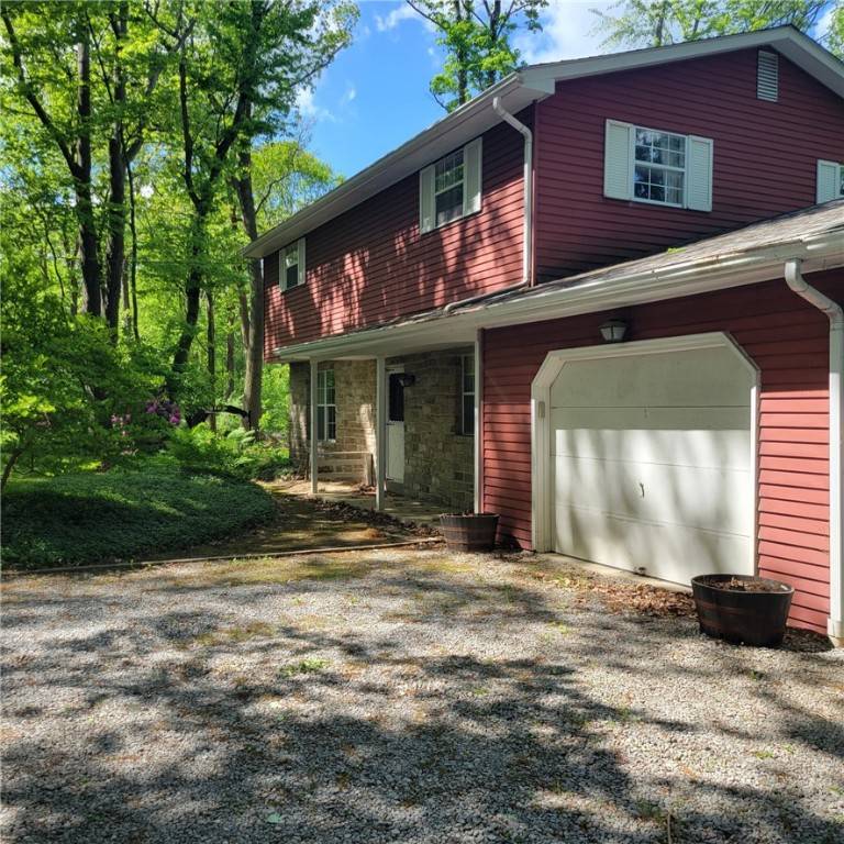4024 Glen Eden Rd, Cranberry Twp, PA 16066