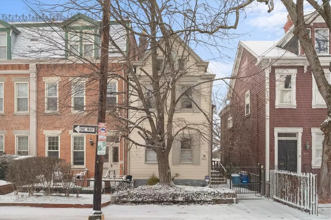 Shadyside, PA 15232,5435 Howe St