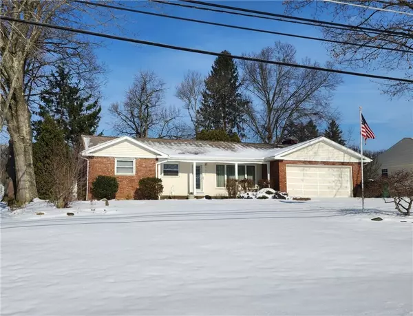 23 E Oakwood Way, Neshannock Twp, PA 16105