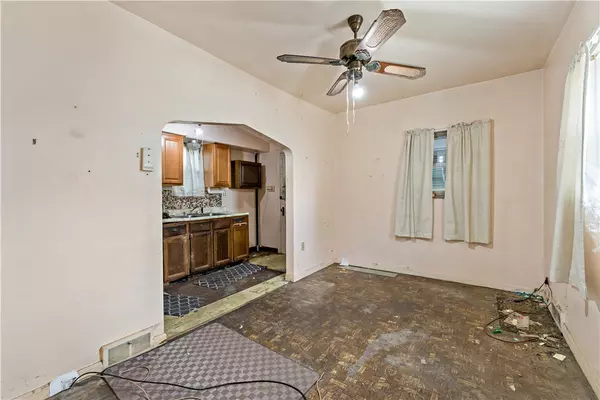 Mt Washington, PA 15211,12 Simms St