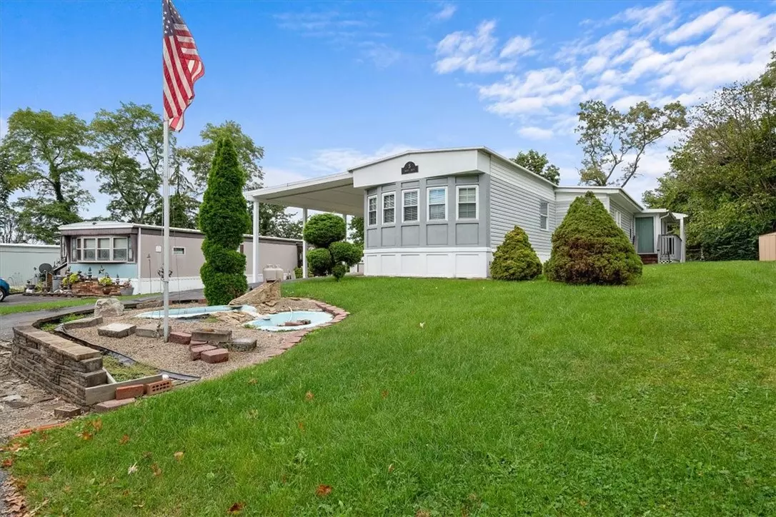 Robinson Twp - Nwa, PA 15205,5 Sheryl Dr