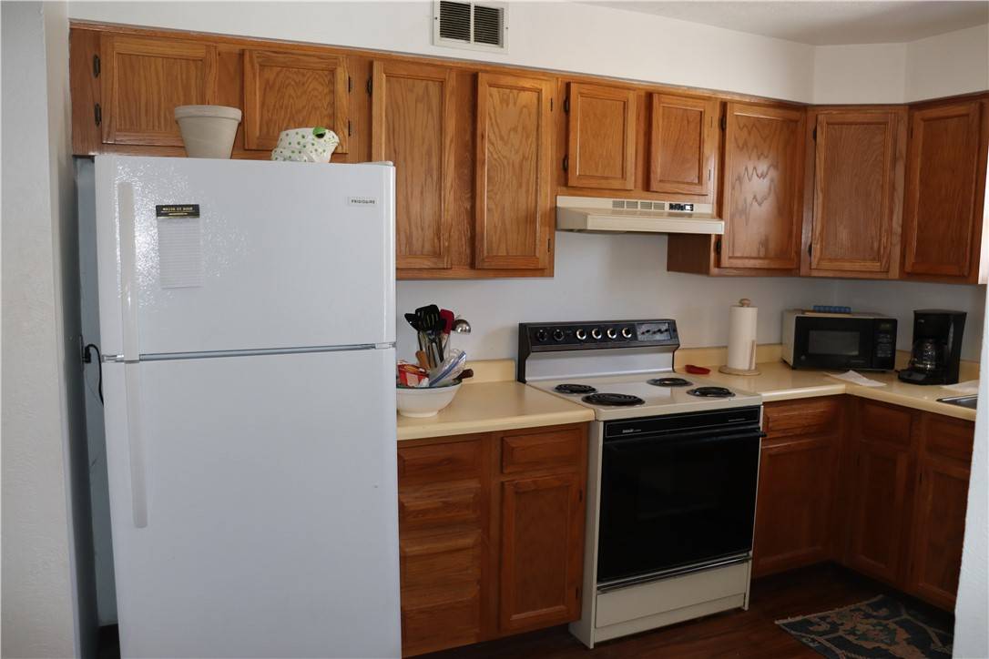 Ligonier Boro, PA 15658,220 E Church St #2