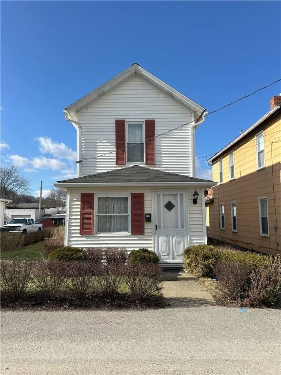 222, 223 Keystone Way, Ellwood City - Law, PA 16117