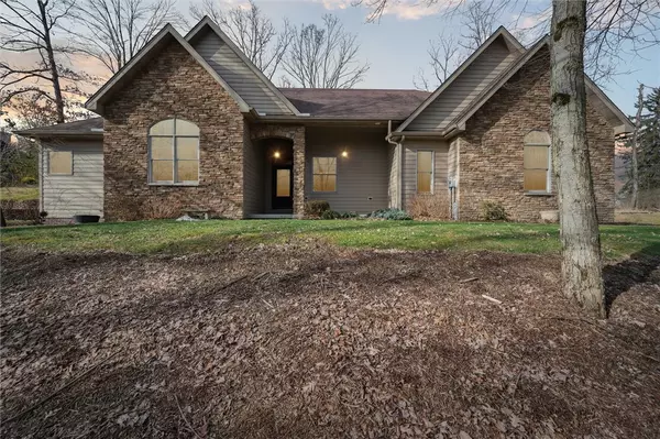 104 Virginia Dr, East Franklin Twp, PA 16201