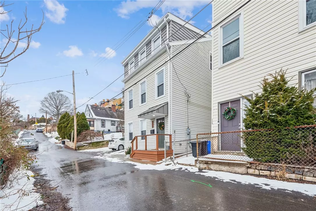 Spring Hill, PA 15212,173 Zang Way