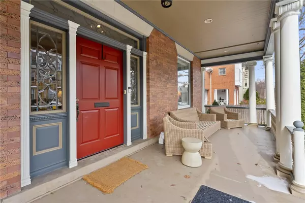 Shadyside, PA 15232,814 Saint James