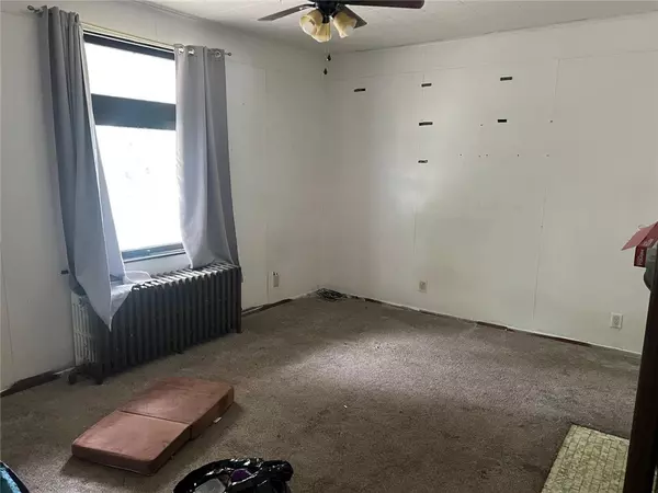 Mckeesport, PA 15132,2504 Olympia St