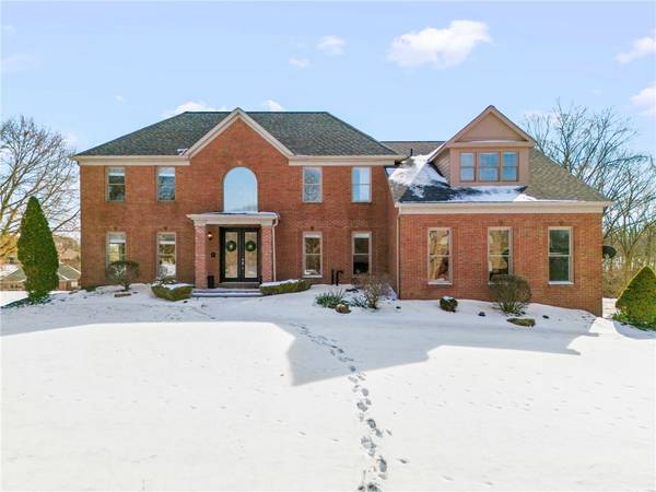 123 Olde Manor Ln, Moon/crescent Twp, PA 15108