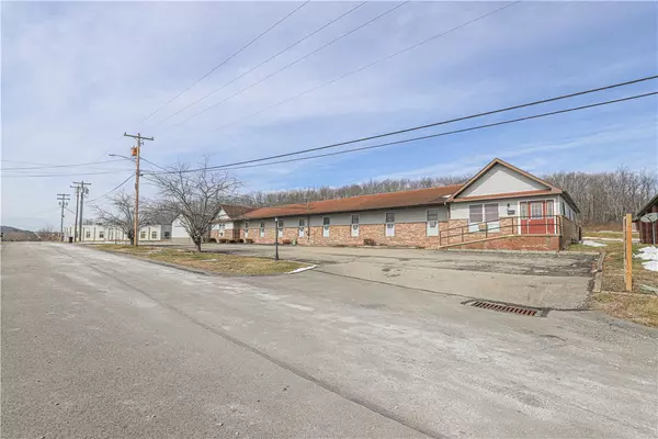 206 Westwood Ave, Masontown, PA 15461