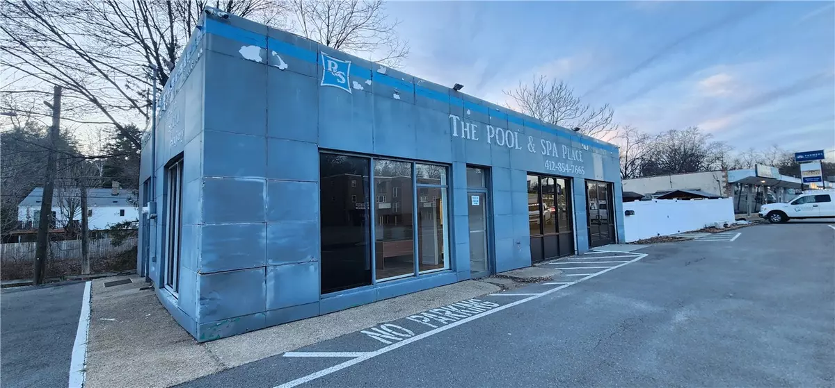 Bethel Park, PA 15102,5860 Library Rd