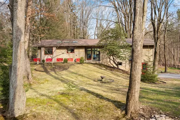 209 Washington Road, Bradford Woods, PA 15015