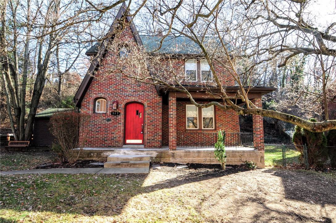 317 Greenlee Road, Brentwood, PA 15227