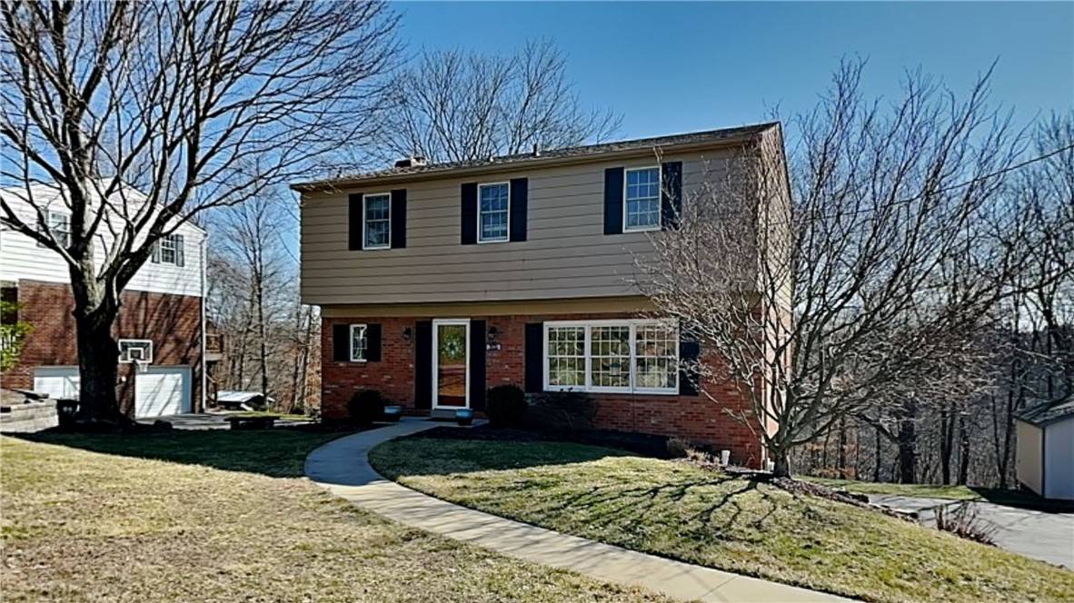 8587 E Barkhurst Dr, Mccandless, PA 15237