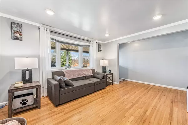 Murrysville, PA 15626,124 Carousel Dr