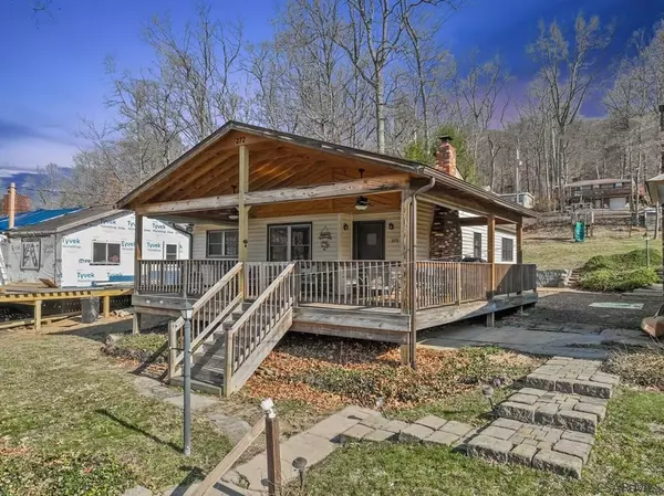 Addison Twp, PA 15411,272 Braddocks Run Rd
