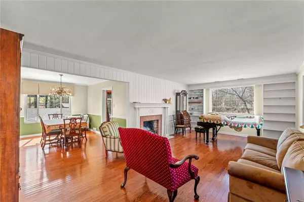 Peters Twp, PA 15317,105 Fairway Drive