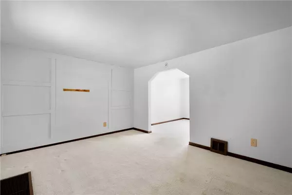 Brentwood, PA 15227,219 E Garden Road