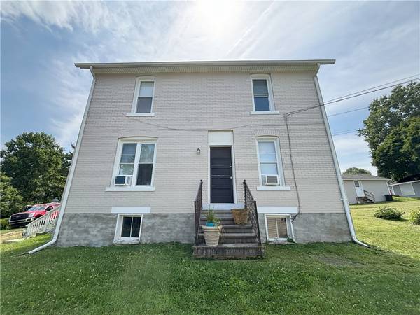 213 Franklin St #2, Ligonier Boro, PA 15658